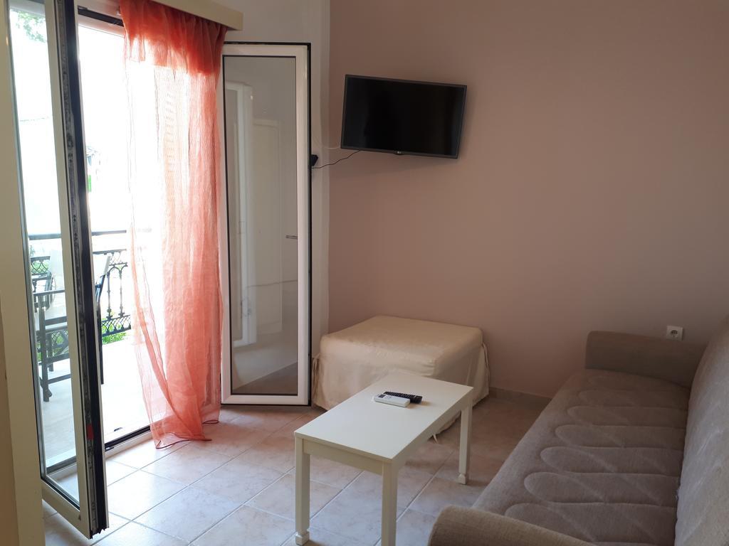 Filorian Hotel Apartments Acharavi  Exteriér fotografie