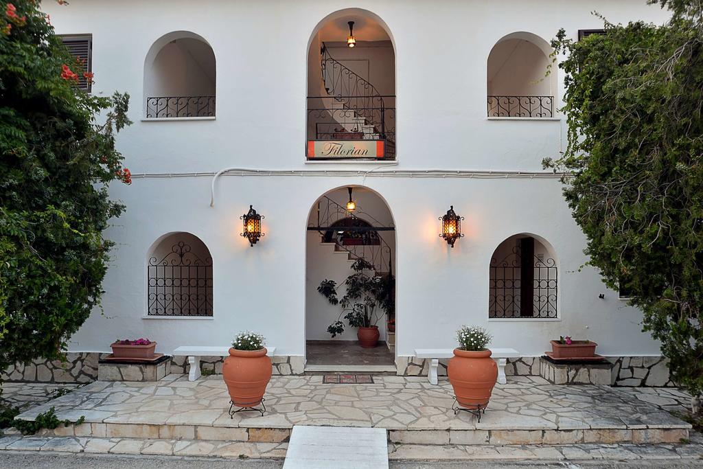 Filorian Hotel Apartments Acharavi  Exteriér fotografie