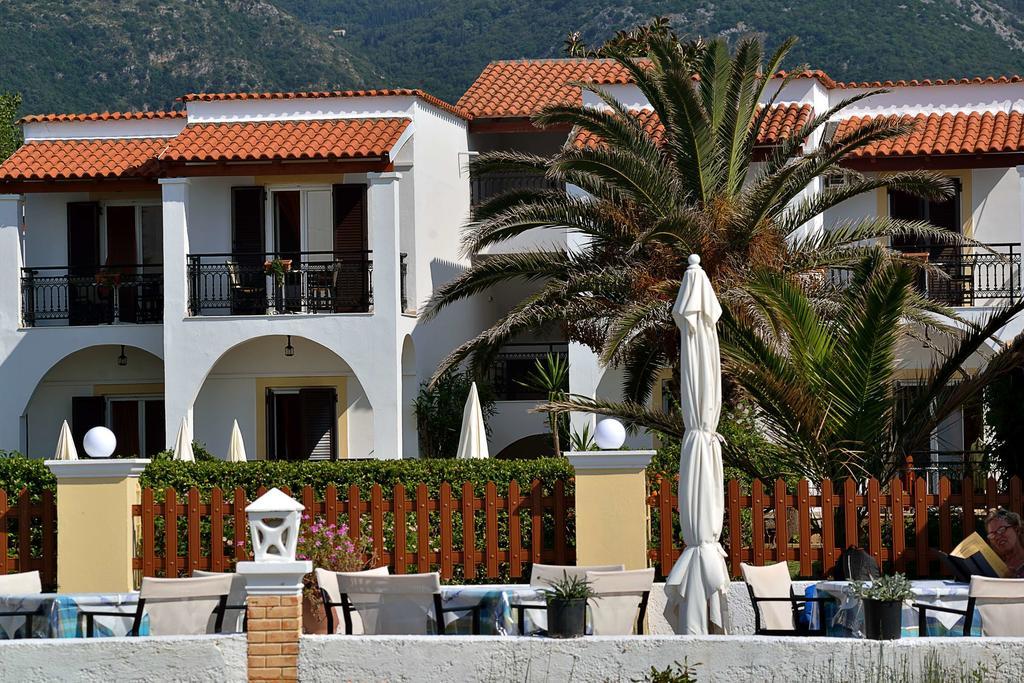 Filorian Hotel Apartments Acharavi  Exteriér fotografie