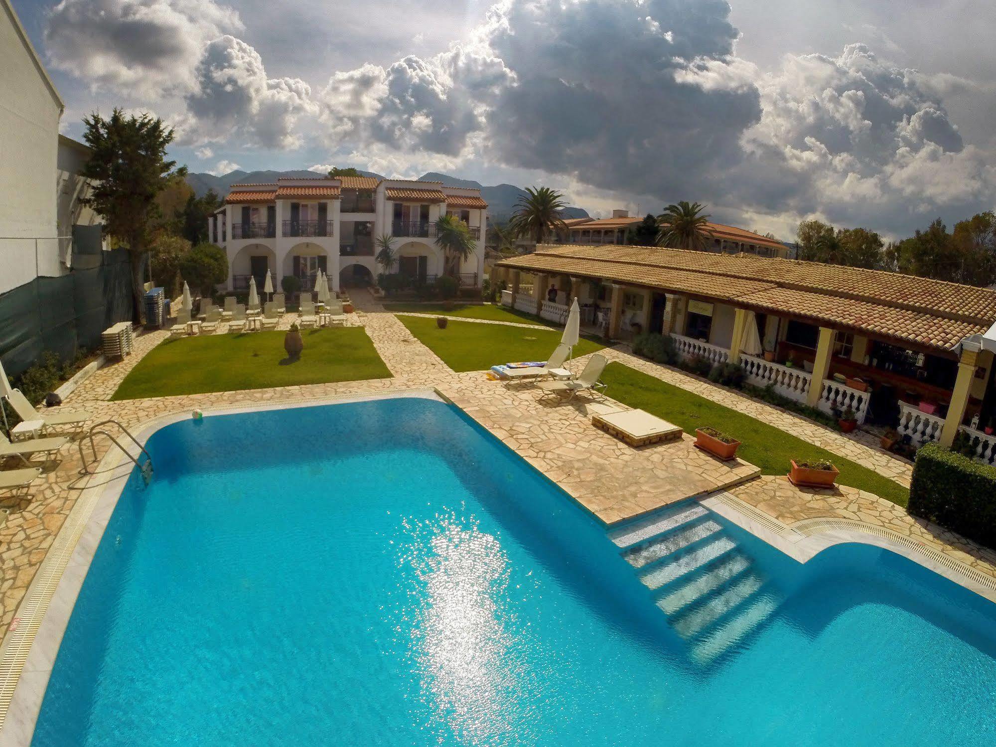 Filorian Hotel Apartments Acharavi  Exteriér fotografie